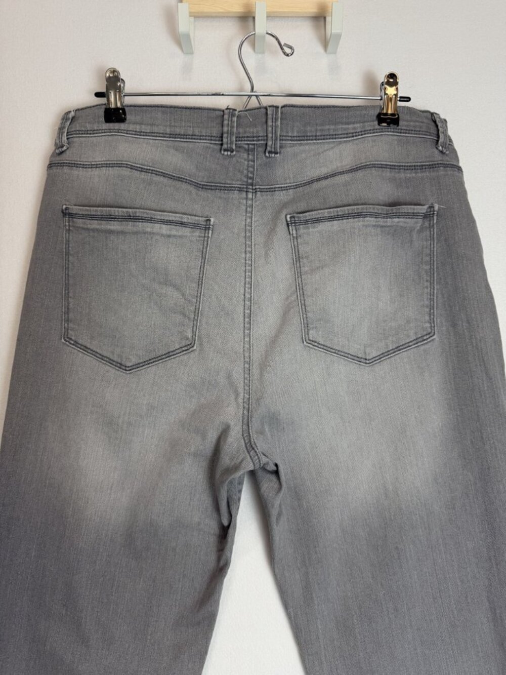 Lee Easy Fit Gray Jeans Women's Size 14 Medium Straight Stretch Crop 34x24 - Picture 11 of 11